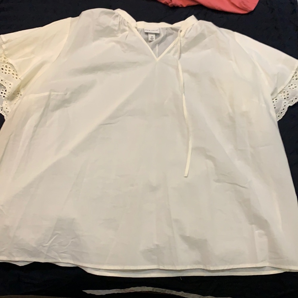 NWOT Cream colored blouse